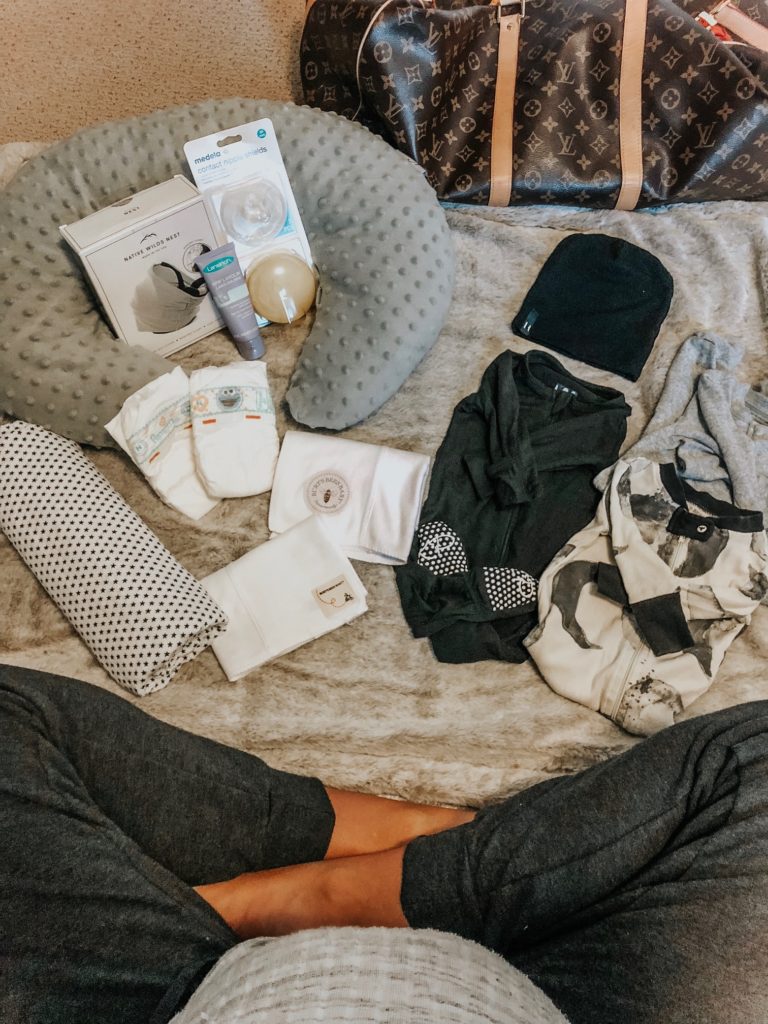 What’s In My Hospital Bag+Things I Wish I Knew Postpartum